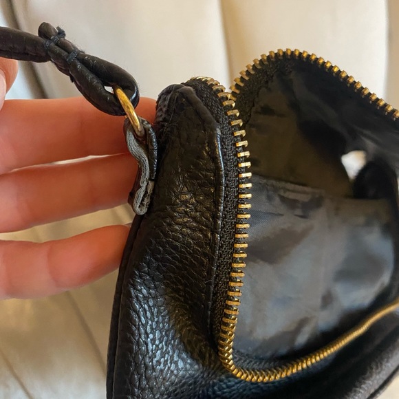 H&M CROSSBODY BAG (BLACK) - Picture 13 of 16